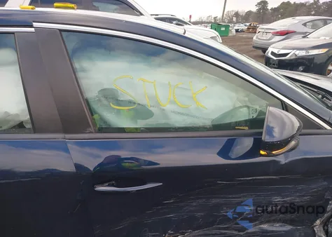 2019 Mazda Mazda3 Preferred Package из США, поврежденный, VIN 3MZBPADL9KM107611